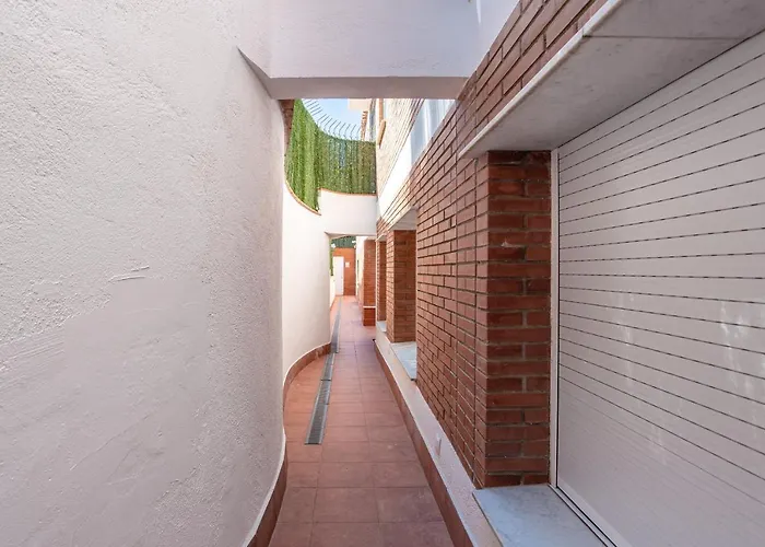 S21 Sa Caleta * يوريت دي مار